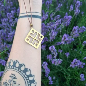 Pendentif ajouré