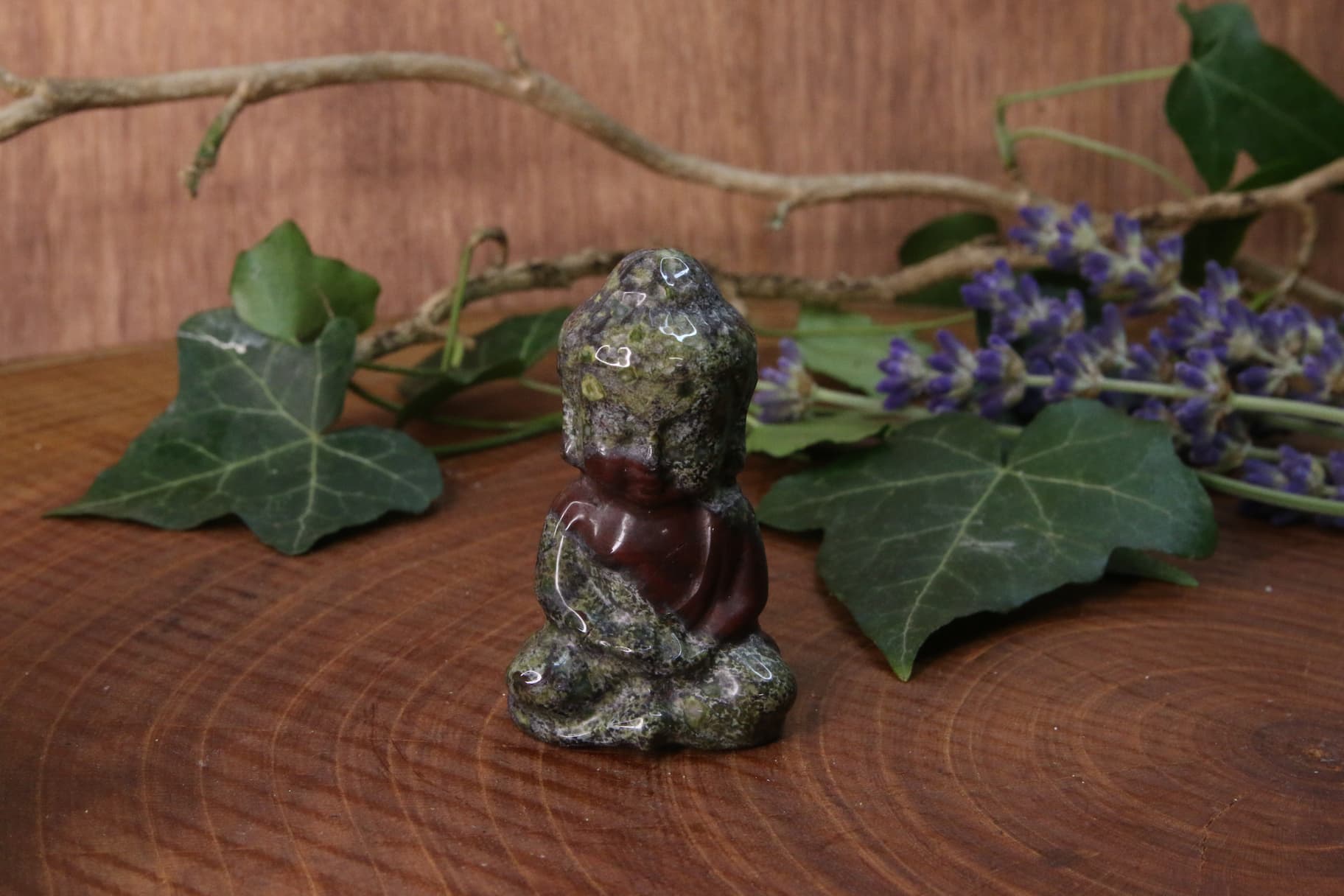 Bouddha indien jaspe sang de dragon A
