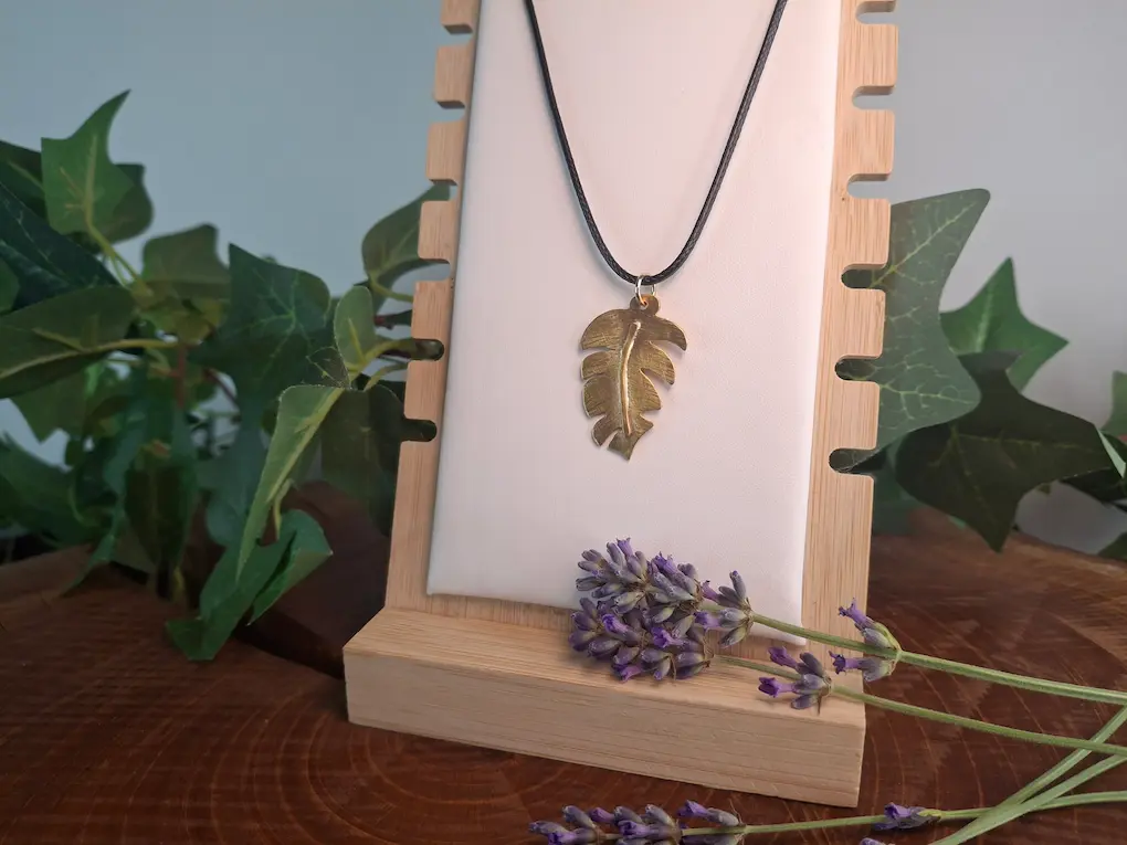 Collier feuille