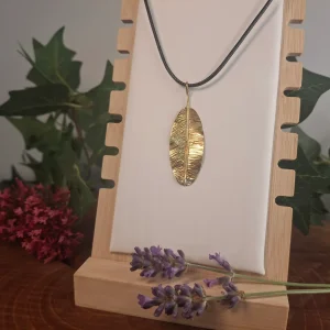 Collier plume