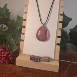 collier rhodonite