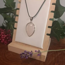 collier serti quartz rose