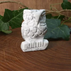 howlite hibou sur bois